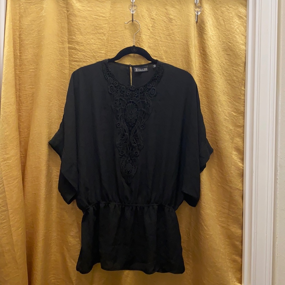 New York & Company black short sleeved blouse (Large)